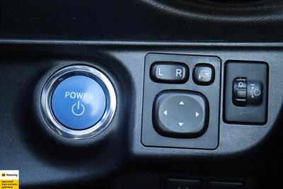 2019 Toyota Aqua - Thumbnail