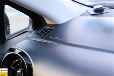 2019 Toyota Aqua - Thumbnail