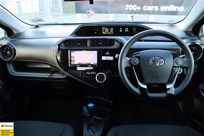 2019 Toyota Aqua - Thumbnail