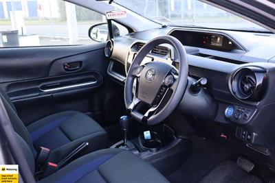 2019 Toyota Aqua - Thumbnail