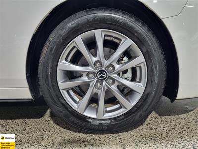 2022 Mazda 3 - Thumbnail