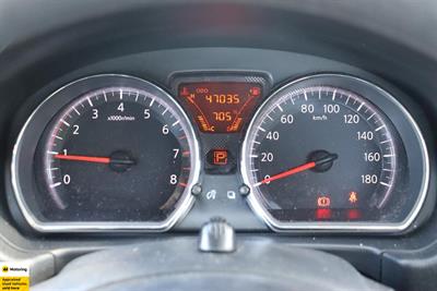 2014 Nissan Tiida - Thumbnail