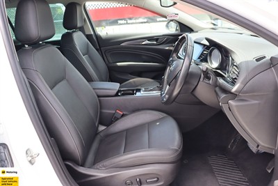 2019 Holden Commodore - Thumbnail