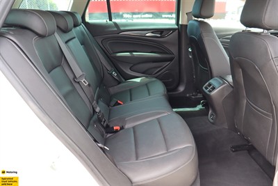 2019 Holden Commodore - Thumbnail