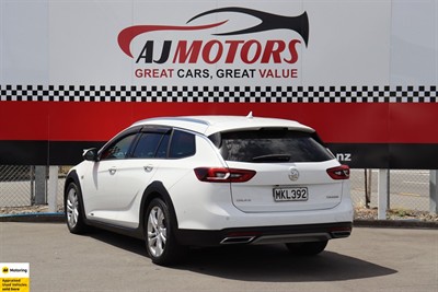 2019 Holden Commodore - Thumbnail