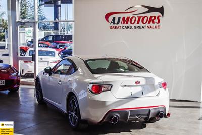 2014 Toyota 86 - Thumbnail