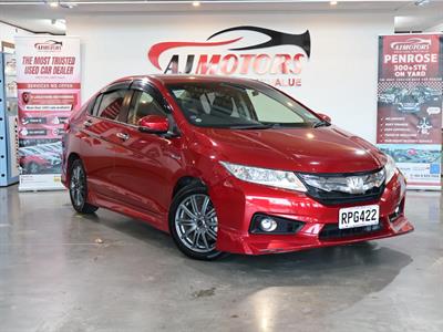 2016 Honda Grace - Thumbnail
