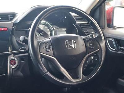 2016 Honda Grace - Thumbnail