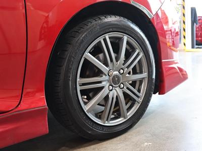 2016 Honda Grace - Thumbnail