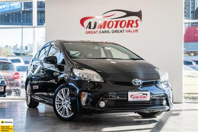 2014 Toyota Prius - Thumbnail