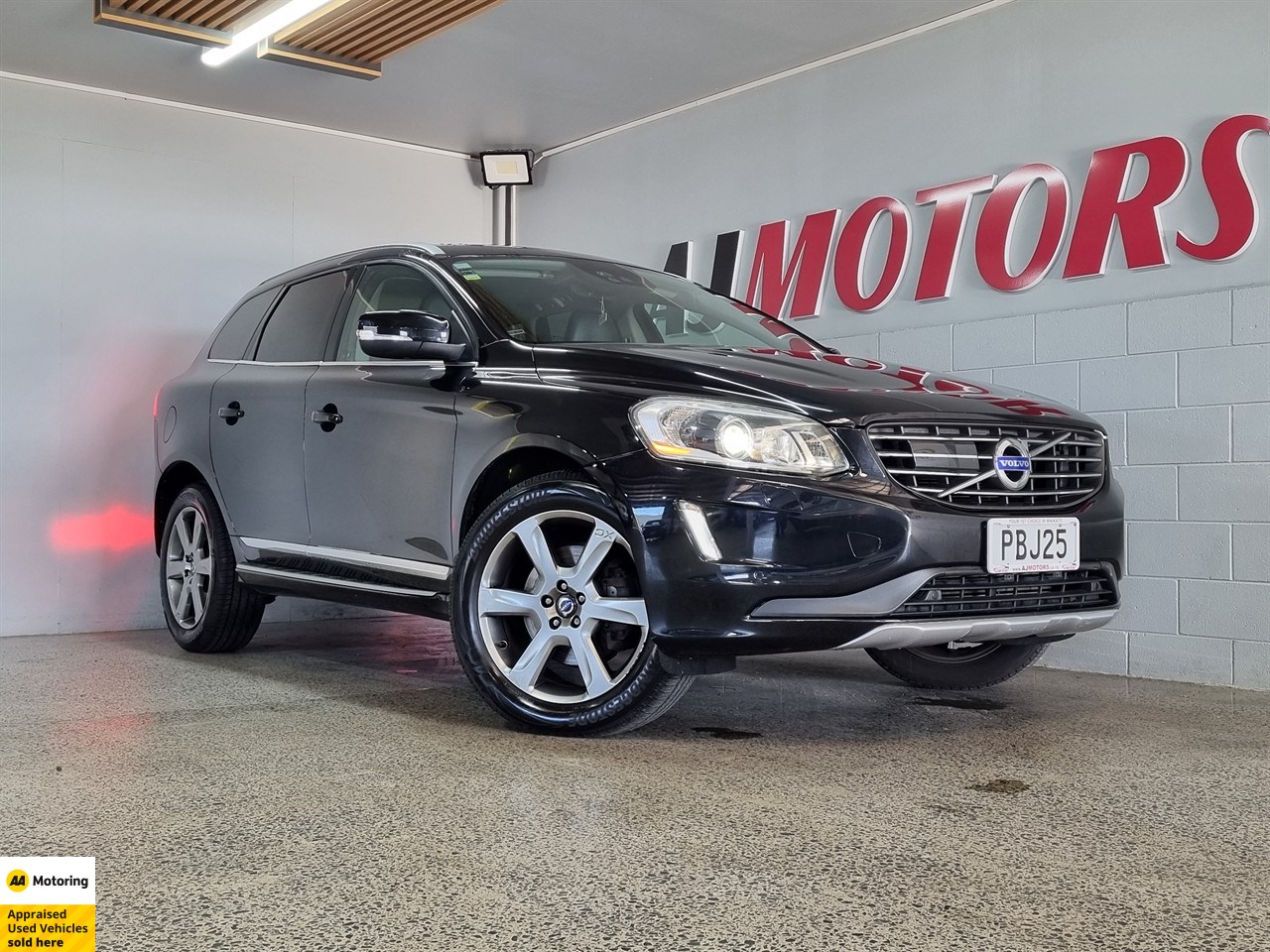 2015 Volvo XC60
