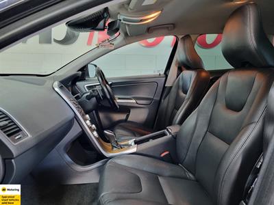 2015 Volvo XC60 - Thumbnail