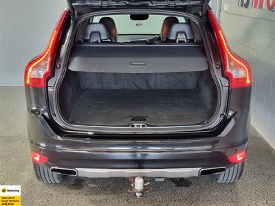 2015 Volvo XC60 - Thumbnail