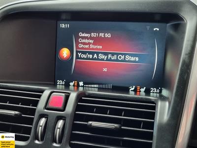 2015 Volvo XC60 - Thumbnail