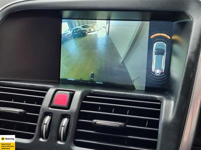 2015 Volvo XC60 - Thumbnail