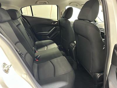 2016 Mazda Axela - Thumbnail