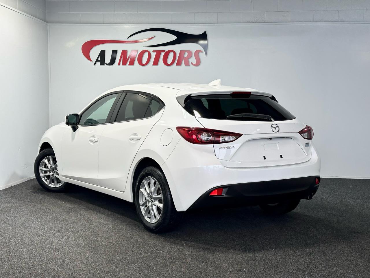 2016 Mazda Axela