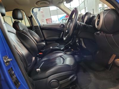 2011 BMW Mini Cooper - Thumbnail