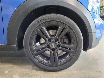 2011 BMW Mini Cooper - Thumbnail