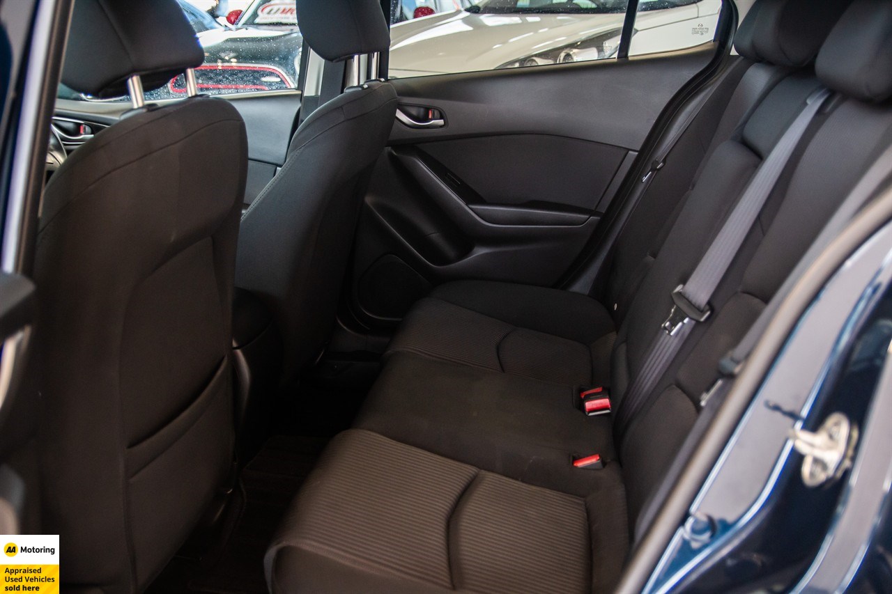 2014 Mazda Axela