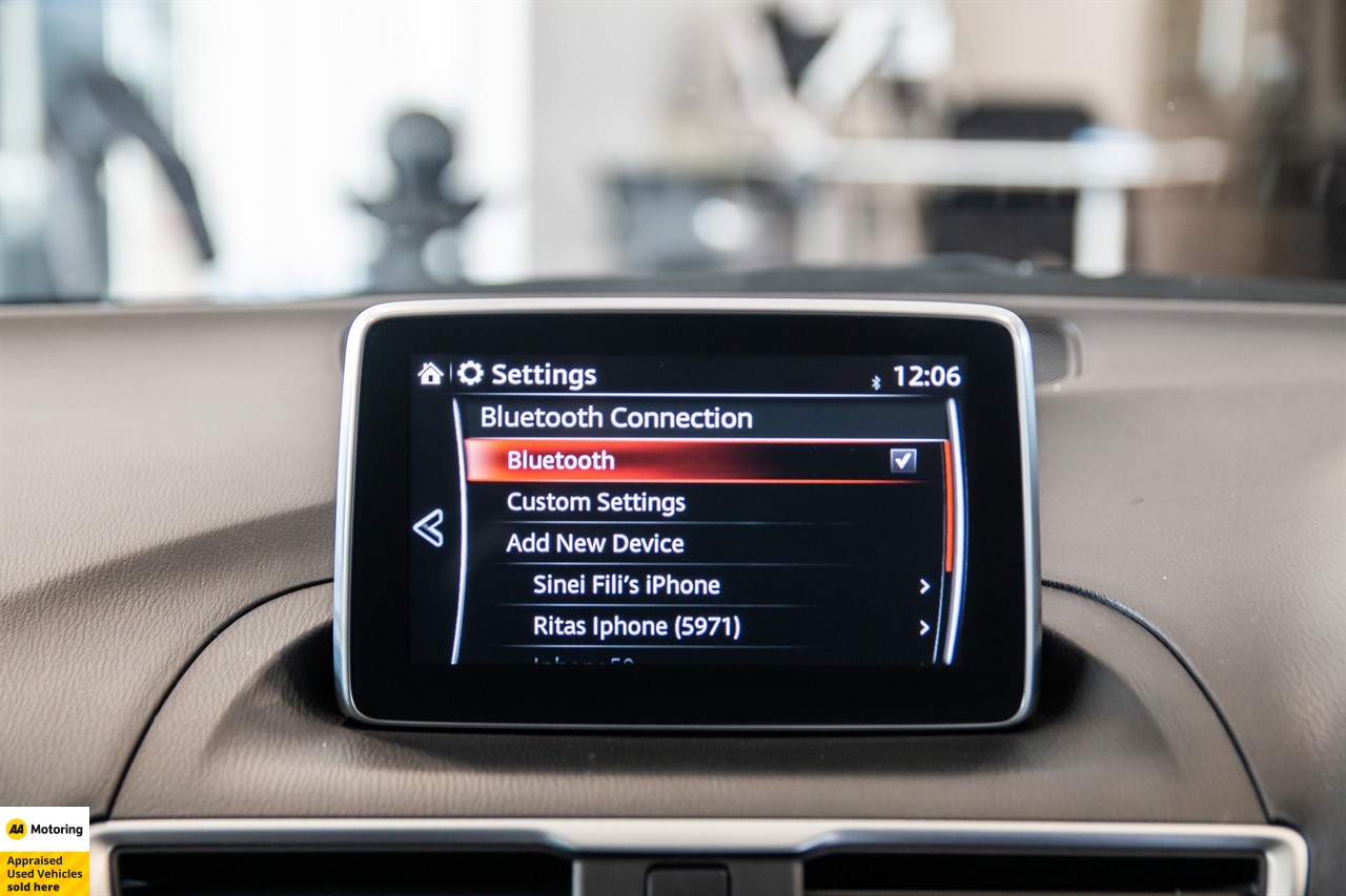 2014 Mazda Axela