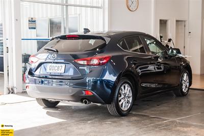 2014 Mazda Axela - Thumbnail