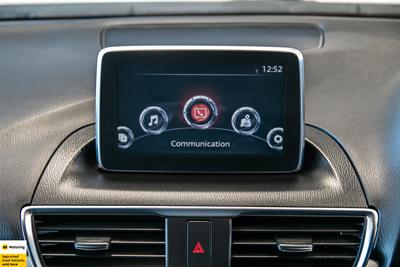 2015 Mazda Axela - Thumbnail
