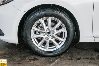 2015 Mazda Axela - Thumbnail