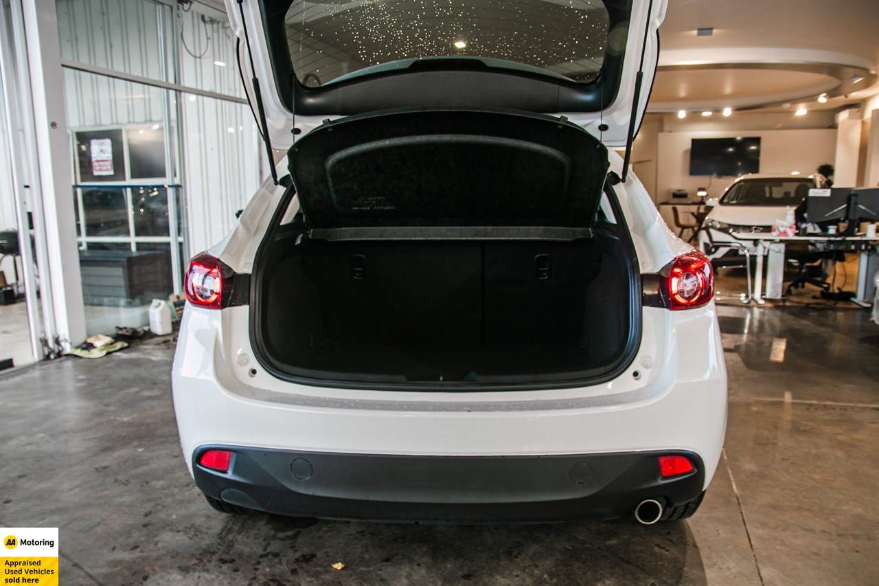 2015 Mazda Axela