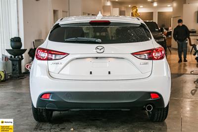 2015 Mazda Axela - Thumbnail