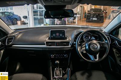 2015 Mazda Axela - Thumbnail