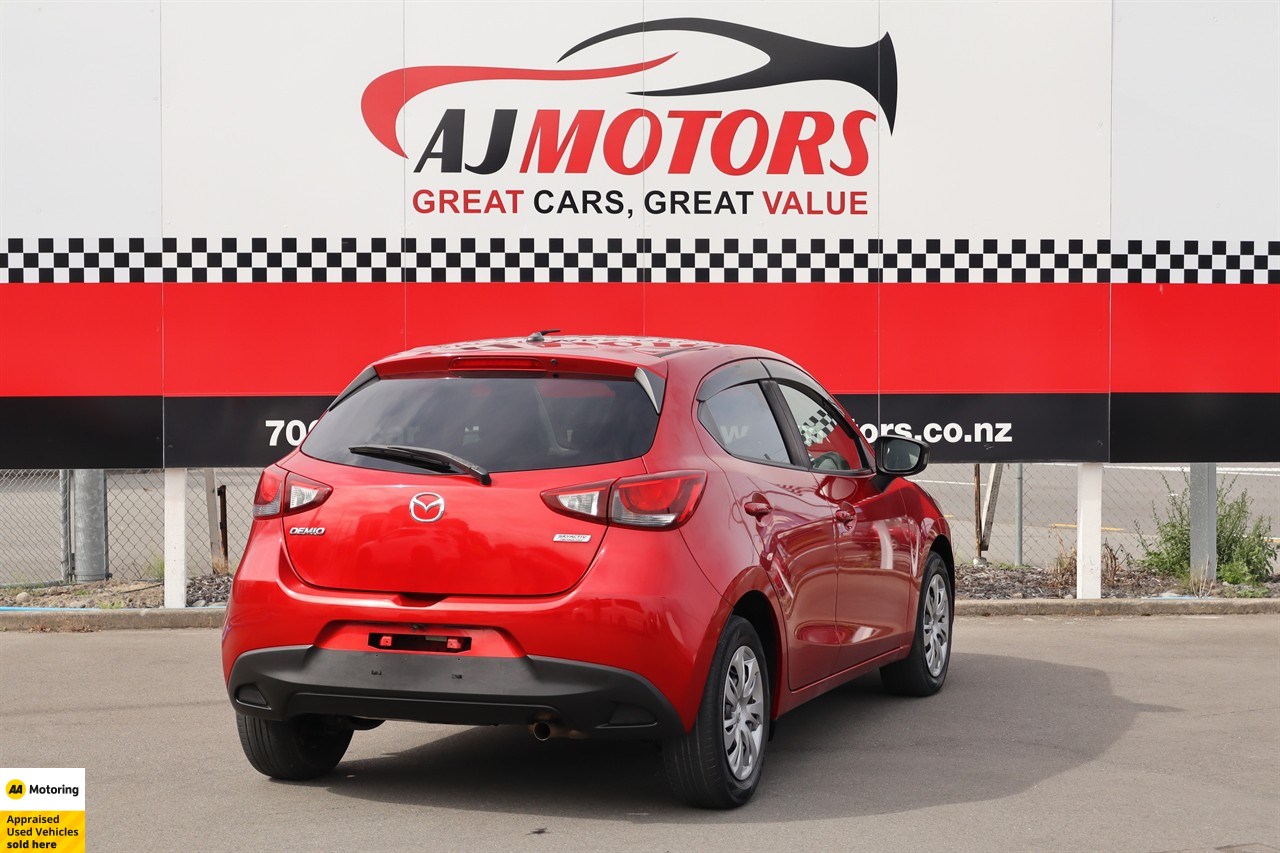 2016 Mazda Demio