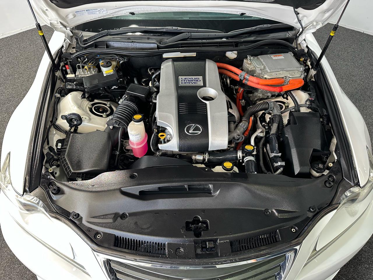2013 Lexus IS300h