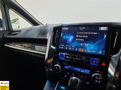 2016 Toyota Vellfire - Thumbnail