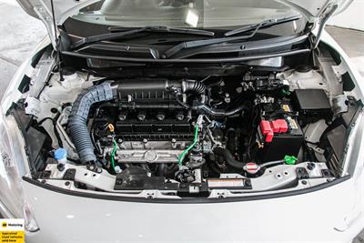 2022 Suzuki Swift - Thumbnail