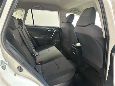 2019 Toyota RAV4 - Thumbnail