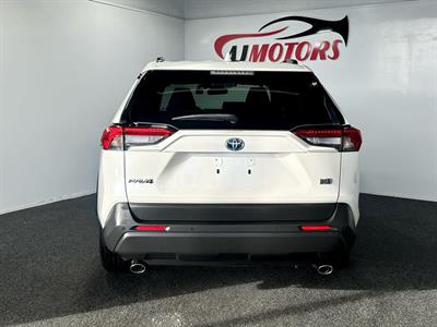 2019 Toyota RAV4 - Thumbnail