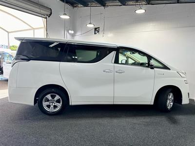2015 Toyota Vellfire - Thumbnail