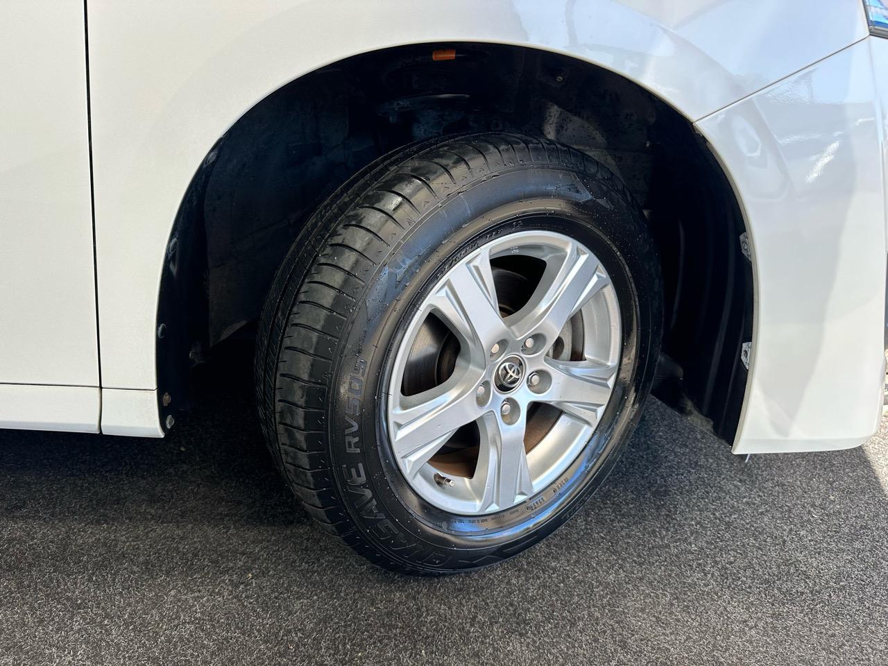 2015 Toyota Vellfire
