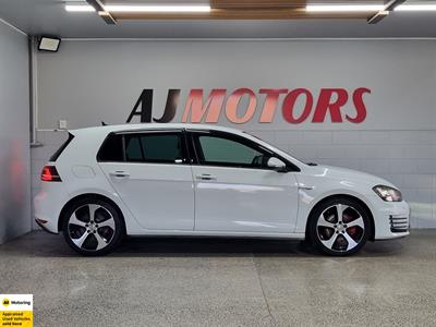 2017 Volkswagen Golf GTI - Thumbnail