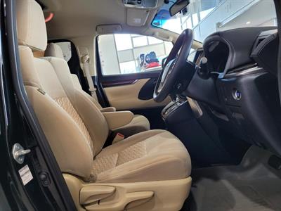2017 Toyota Vellfire - Thumbnail