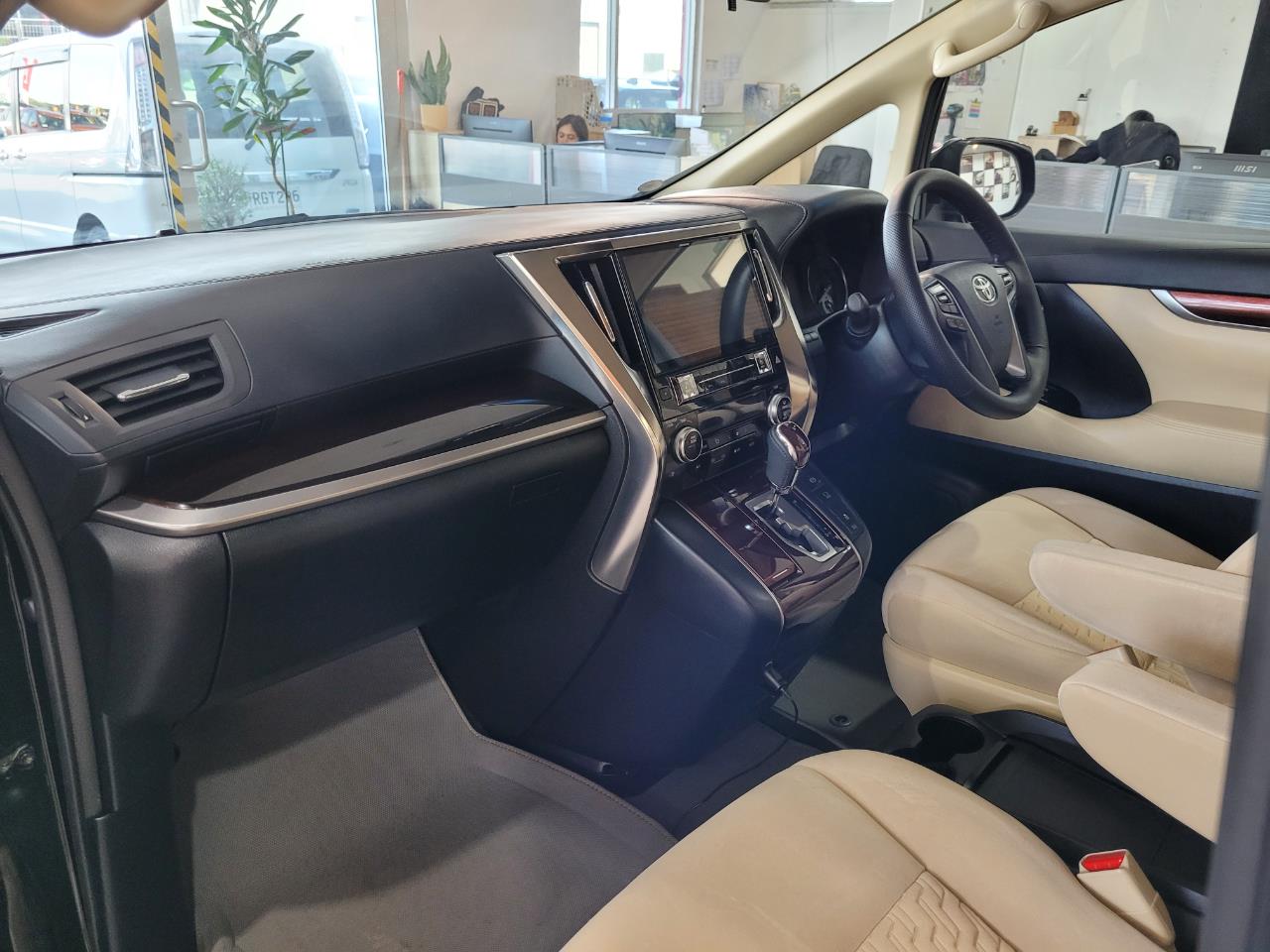 2017 Toyota Vellfire