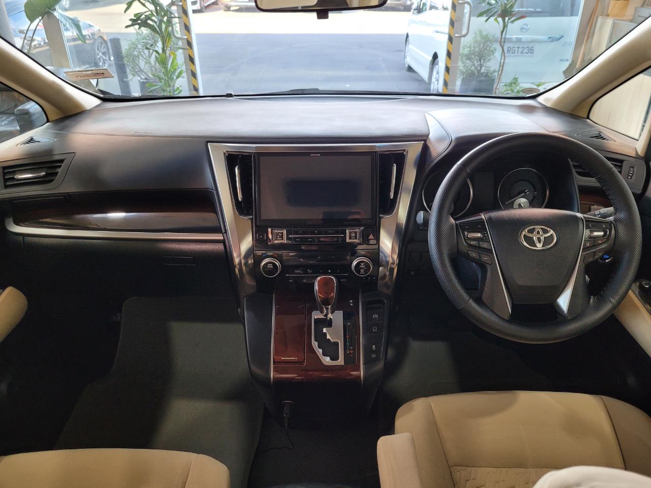 2017 Toyota Vellfire