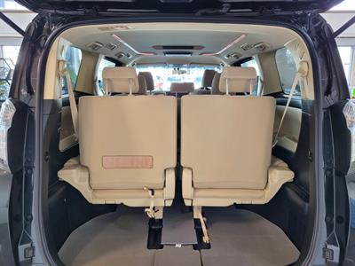 2017 Toyota Vellfire - Thumbnail