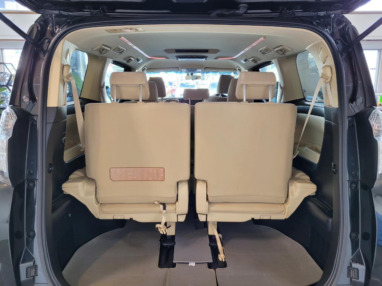 2017 Toyota Vellfire