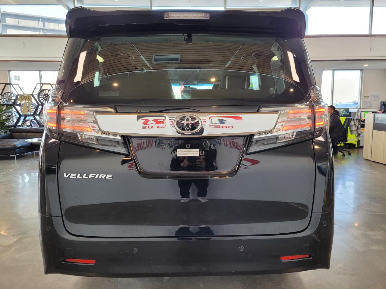 2017 Toyota Vellfire