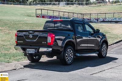 2019 Nissan Navara - Thumbnail