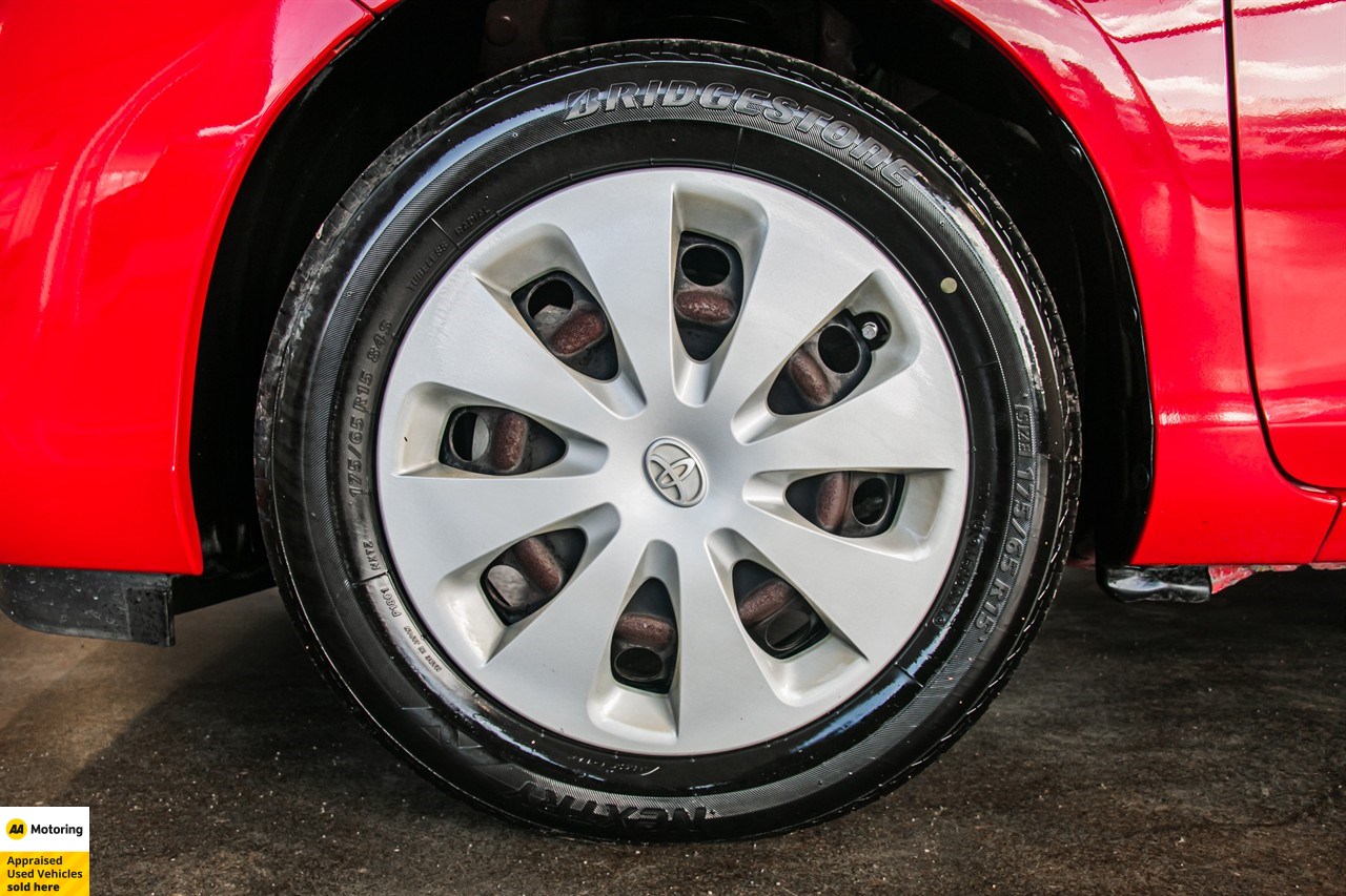 2012 Toyota Aqua