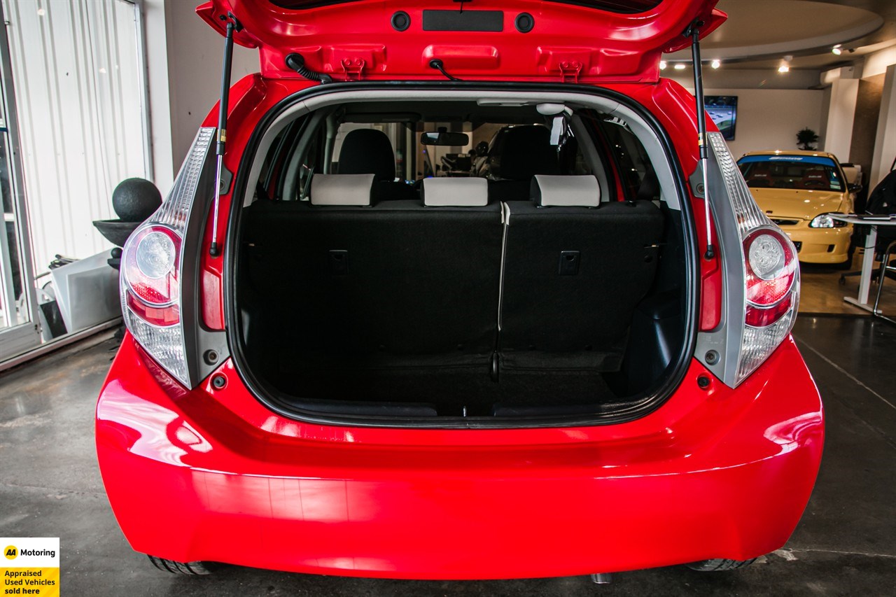 2012 Toyota Aqua