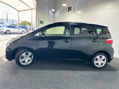 2012 Toyota Ractis - Thumbnail